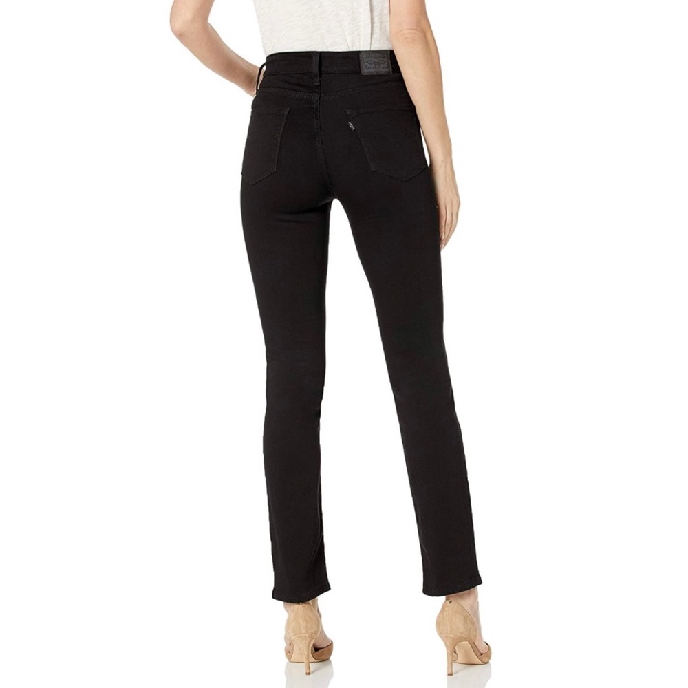 NWT Levi’s 724 High Rise Straight Women’s Jeans - Picture 3 of 4